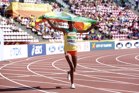 TAMPERE, FINLAND, July 12: ALEMAZ SAMUEL  (Ethiopia) win gold medal in 1500 metrs on the IAAF World U20 Championship in Tampere, Finland 15 July, 2018.のeditorial素材