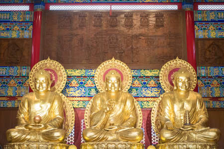 3 Buddhaの写真素材