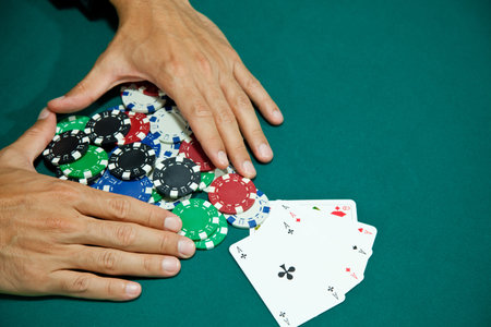 four of a kind winning hand with chips 