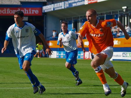 Soccer Match, Kenilworth Road, Luton,England,Sept 09のeditorial素材