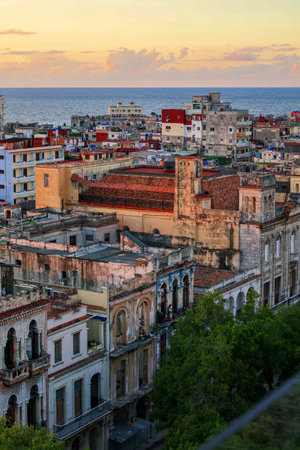 Historic Havana Cityscape at Golden Hourの写真素材