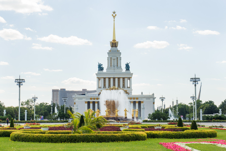 Moscow, Russia - June 24, 2019: View to fountain of Friendship of peoples and Central pavilion at VDNKH.のeditorial素材