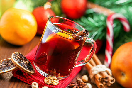 Christmas mulled wine, winter drinkの写真素材