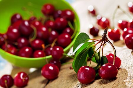 Bowl of cherriesの写真素材