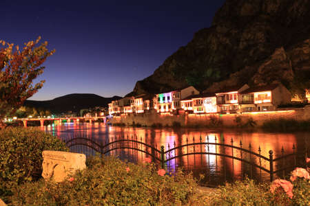 Historical Ottoman Houses Near Yesilirmak River in Amasya, Turkey.のeditorial素材