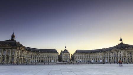 evening time view hotel de ville, Bordeaux Franceのeditorial素材