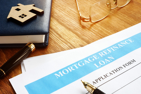 Mortgage refinance loan application form and pen.の写真素材