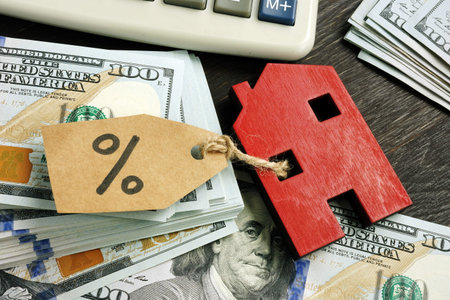 Small home with label percent as symbol of property invest.の写真素材