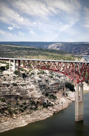 This bridge spans the Rio Grande River, the border between Texas and Mexico.  There is no traffic.  Border is closed.の写真素材