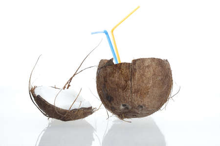 Kokusnuss mit Strohhalm, Pina Colada und Cocktailsの写真素材