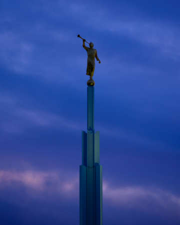 Spire of the Denver LDS Temple and the Angel Moroni at Duskのeditorial素材