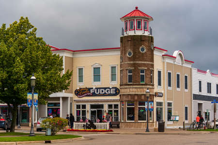 Mackinaw City, MI - July 15, 2021: Windjammer Gifts l in Mackinaw City on MI on July 15, 2021.のeditorial素材