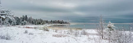 Iced shoreline of Lake Michigan viewed from the Upper Peninsula of Michiganの写真素材