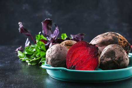 Beets for cooking. Beetroot vegetables on the table.の写真素材