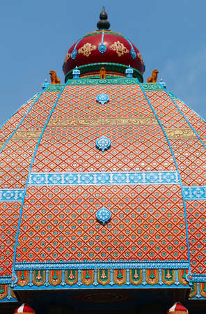 Valluvar Kottam is a popular monument in Chennai, Tamilnadu, India which is dedicated to the classical Tamil poet, philosopher and saint Thiruvalluvar. Thiruvalluvar wrote his famous Thirukkuralのeditorial素材