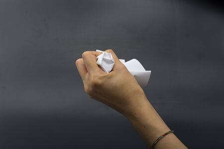 Crumpling paper