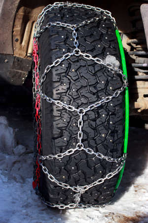 the chains snow for a wheel car