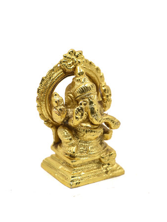 golden ganesha statue isolated on white background with clipping path.の写真素材
