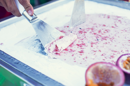 Art of making thai fruit ice cream in the streetの写真素材