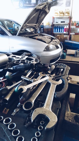 Workshop for repair carsの素材