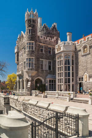 TORONTO, CANADA - MAY 3, 2007: Casa Loma, one of Toronto's top ten tourist attractions. Casa Loma and its Estate Gardens are visited by around 300 thousands visitors each year.のeditorial素材