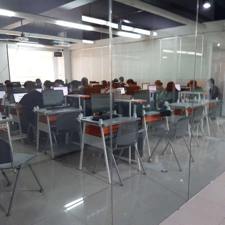 Classroom
-DL-