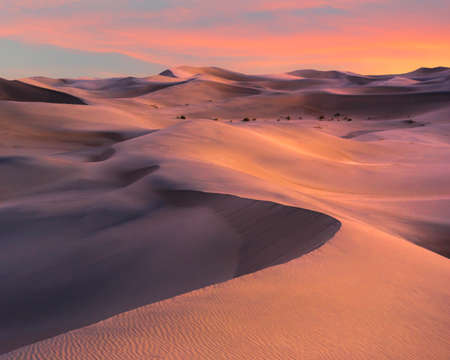 Sunset Over Mesquite Dunes in Death Valley, CAの写真素材