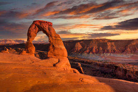 Delicate Arch, Late Afternoon View, Arches National Park, Utahの写真素材