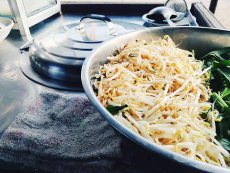 Bean Sprouts and morning glory are the ingredients to prepare delicious noodles.