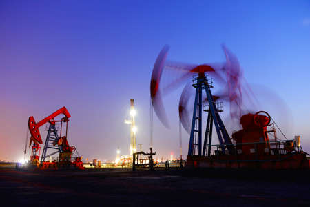 Beam pumping unit in the workのeditorial素材