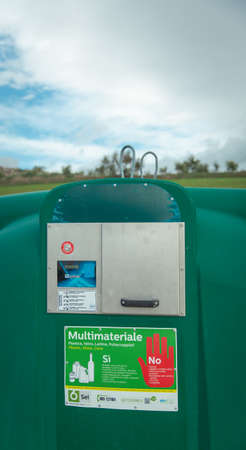 Dispose closed garbage systems  with Identification card  Recyling technology in Italy