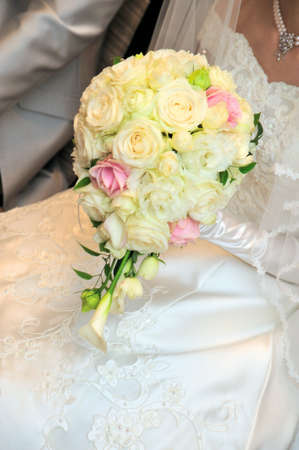 Wedding Bouquet, brilliant bouquet that is firmly held in the brideの写真素材