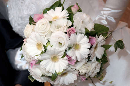 Bouquet bridal white keynote elegant Raundobukeの写真素材