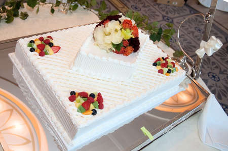 Luxurious and glamorous bridal cakeの写真素材