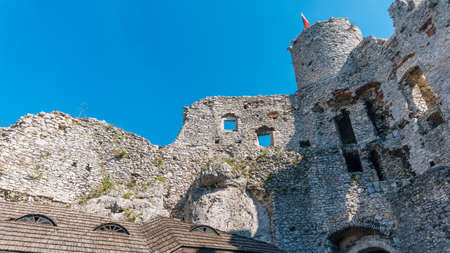 OGRODZIENIEC, POLAND - SEP 03, 2016: Ogrodzieniec Castle is the largest castle of the Krakow-Czestochowa Upland and, undoubtedly, one the most beautiful castles in Poland. It is located on Mount Janowski at the heartのeditorial素材