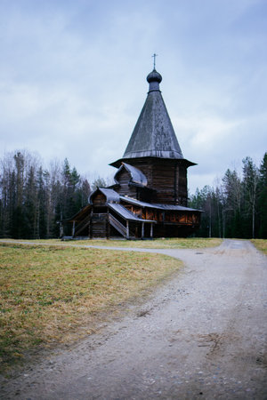 Arhangelsk, Russia - November 18 2020: houses in the Russian villageのeditorial素材