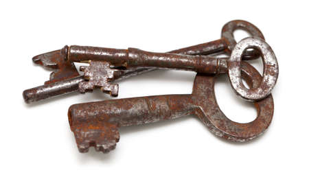 old rustic keys isolated on white backgroundの写真素材