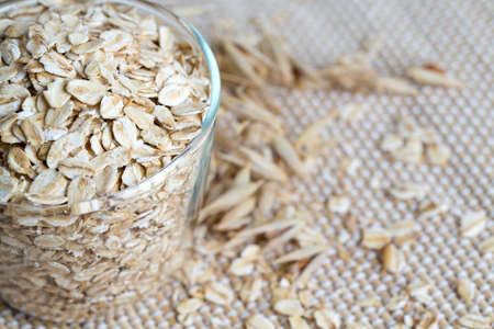 oat flakes in a glass bowl