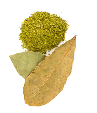 bay leaf spice ground isolated on whiteの写真素材