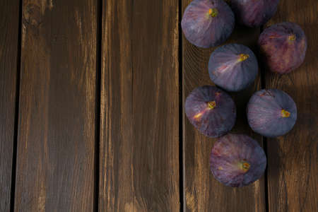 figs on wooden surfaceの写真素材