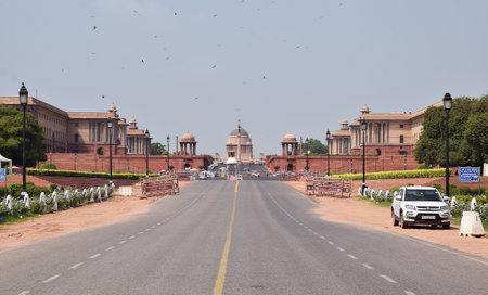 The beautiful Rajpath Road near Rashtrapati Bhavan in Delhiのeditorial素材