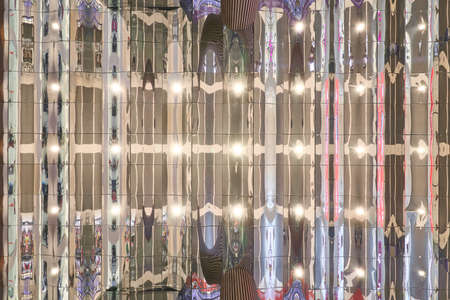 Photos of the mall and its wooden ceilings