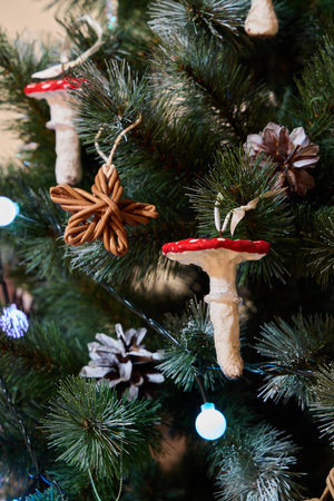 Discover the enchanting world of charming handmade Christmas tree decorations that add seasonal joyの写真素材