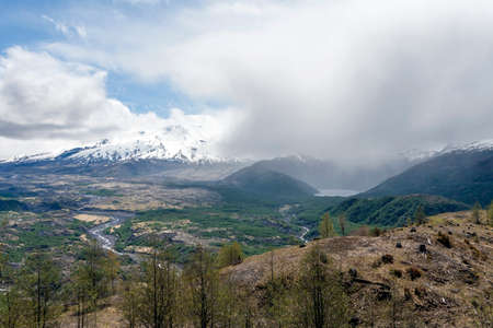 Snow Covered Mountainの写真素材