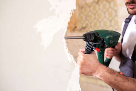 Making a hole in a concrete wall and applying handy tips while working