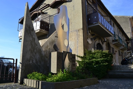 Vale monument avis lazio Italyのeditorial素材