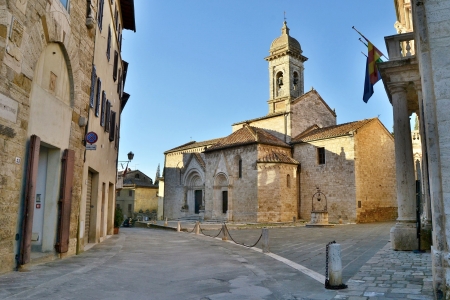 San quirico d Orcia town hall, churchの写真素材