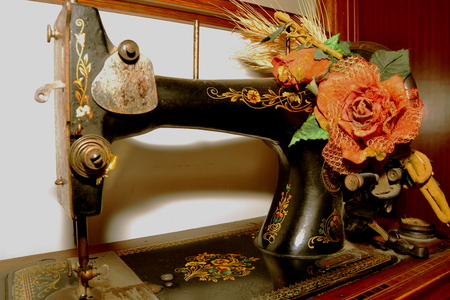 vintage sewing machineの写真素材