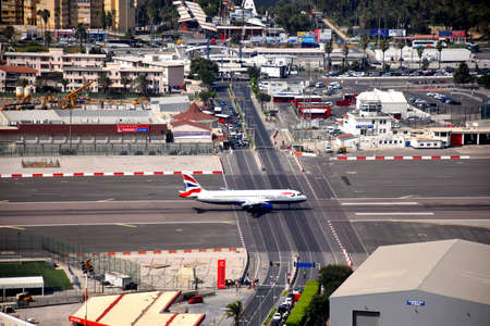 british airways on gibraltar airport runwayのeditorial素材