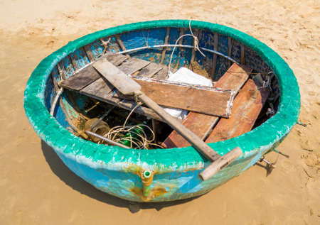 Traditional round Vietnamese boat "thungchay" (basket boat)の写真素材